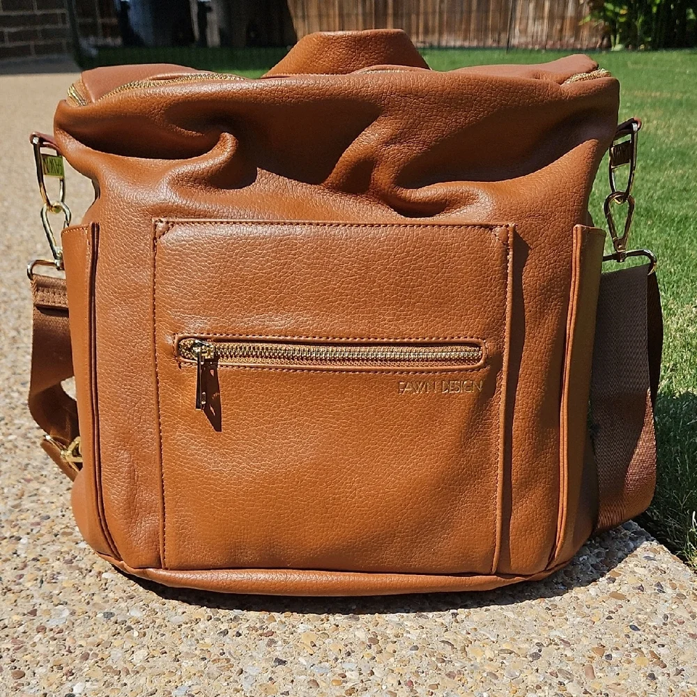 Fawn Design Brown Baby Diaper Bag & Accessories